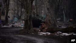 Vuhledari, brenda qytetit ukrainas të shkatërruar nga lufta  