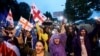 Para demonstran menggelar unjuk rasa untuk memprotes RUU tentang "agen asing" di Tbilisi, Georgia, 11 Mei 2024. (Foto: Reuters)