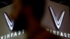 FILE: Logo Vinfast di Paris Auto Show 2022 di Paris, Prancis, 18 Oktober 2022. (REUTERS/Stephane Mahe)