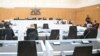 Para hakim dan pengacara duduk di ruang sidang ketika sembilan pria diadili dengan tuduhan pengkhianatan tingkat tinggi, percobaan pembunuhan dan merencanakan kudeta dengan kekerasan di Stuttgart, Jerman, April 29 Agustus 2024. (Bernd Weißbrod/Pool via REUTERS)