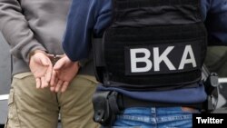 A photo Germany's Federal Criminal Police (BKA) posted on Twitter announcing the detention of an individual suspected of planning to carry out an explosives attack motivated by Islamic extremism. (@BKA/Twitter)