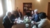 Müsavat Partiyasının başqanı Arif Hacılı ATƏT-in Müşahidə Missiyasının nümayəndələri ilə (Mənbə: Müsavat Partiyası)