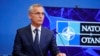 FILE - Генеральний секретар НАТО Єнс Столтенберг виступає під час пресконференції після зустрічі міністрів оборони країн НАТО в штаб-квартирі НАТО в Брюсселі, у четвер, 16 червня 2022 року. (Фото AP/Олів'є Маттіс, Файл)
