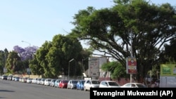 Mafuta emotikari ave kunetsa kuwana munyika