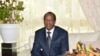 L'ancien président burkinabè Blaise Compaoré, exilé en Côte d'Ivoire depuis le soulèvement populaire ivoirien qui l'a renversé en octobre 2014, rencontre l'ancien président Ivoirien Henri Konan Bédié (non visible), à Abidjan le 10 octobre 2016. Le Congr