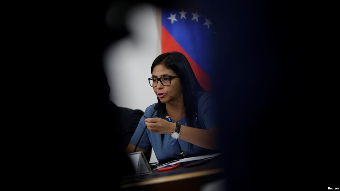 Delcy Rodriguez, presidenta de la Asamblea Constituyente de Venezuela, dice que el organismo que preside regulará las redes sociales.