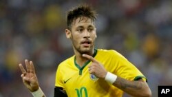 El astro brasileño estrella del FC Barcelona ha anunciado su salida del club español y posiblemente firmará con el Paris Saint German en los próximos días.