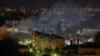 Kota Kyiv di Ukraina diselimuti asap setelah serangan pesawat tak berawak Rusia, 13 Juli 2023. (REUTERS/Gleb Garanich)