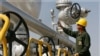 Iran Tandatangani Kontrak Besar untuk Genjot Produksi Minyak