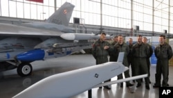 미국 록히드마틴사가 제작한 '재즘(JASSM. Joint Air-to Surface Standoff Missile)' 장거리 공대지미사일.
