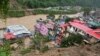 Puing-puing akibat tanah longsor yang dipicu hujan lebat di Mandi, negara bagian utara Himachal Pradesh, India, 14 Agustus 2023. (REUTERS/Stringer)