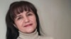 Taniqli fotograf, rejissyor Umida Ahmedova va yana bir necha kishi 27-yanvar kuni Ukraina elchixonasi yonida yig’ilgan edi.