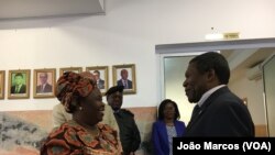 Deolinda Valiangula, vice-governadora de Benguela, e Isaías Samakuva, presidente da UNITA