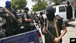 Policías antinarcóticos confiscaron en Nicaragua un cargamento de 1 millón de dólares que iban ocultos en la carrocería de un auto en la norteña ciudad de Ocotal. Foto AP