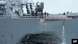 Khu trục hạm USS John S. McCain bị thiệt hại sau vụ va đụng với tàu hàng Alnic MC (ảnh tư liệu ngày 21/8/2017)